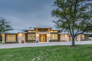 Master Suites and Spa Baths - Houseplans.com